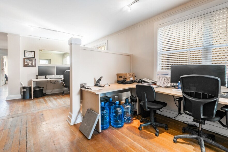 More Photos Of 309-311 Main St, Park City Storefront Retail Office For Lease