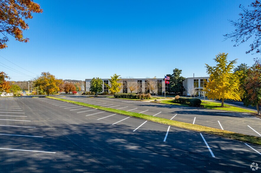 More Photos Of 3055 Lebanon Pike, Nashville Unknown For Lease