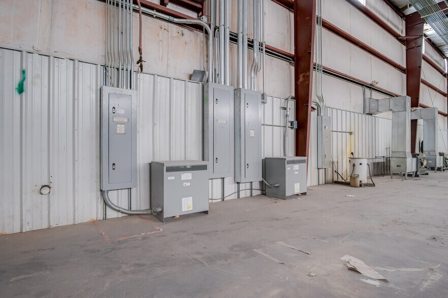 More Photos Of 200 Monroe Ave, Frederick Warehouse For Lease