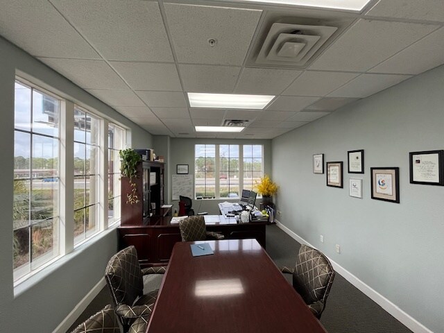 More Photos Of 42 Business Centre Dr, Miramar Beach Office For Sale