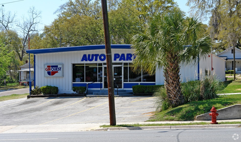 More Photos Of 535 S Jefferson St, Monticello Auto Repair For Sale