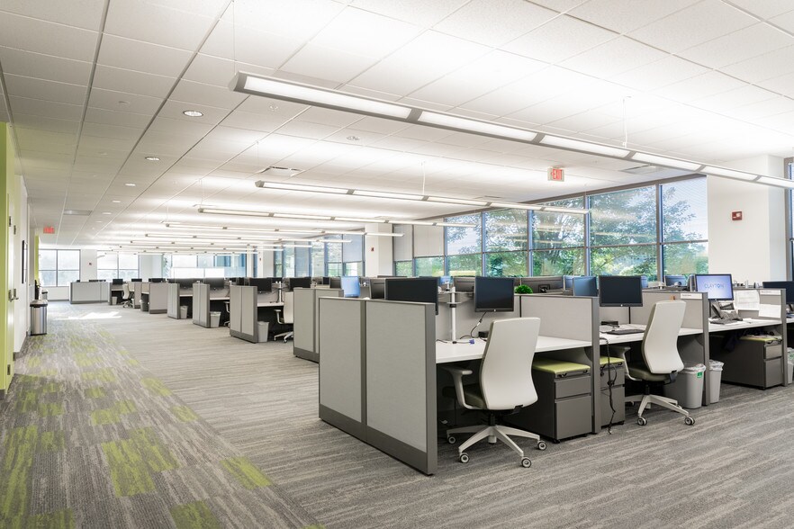 More Photos Of 1000 GSK Dr, Coraopolis Office For Sale