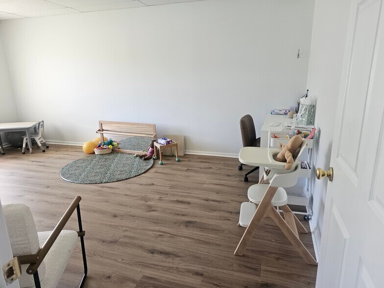 More Photos Of 100 Quarry Rd, Hamburg Medical For Lease