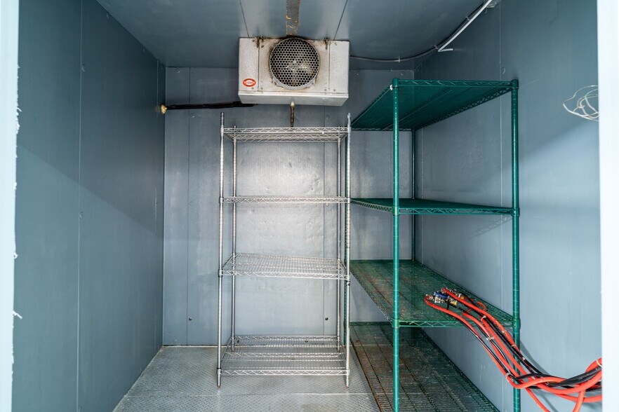 More Photos Of 406 N Piedmont Ave, Rockmart Restaurant For Sale