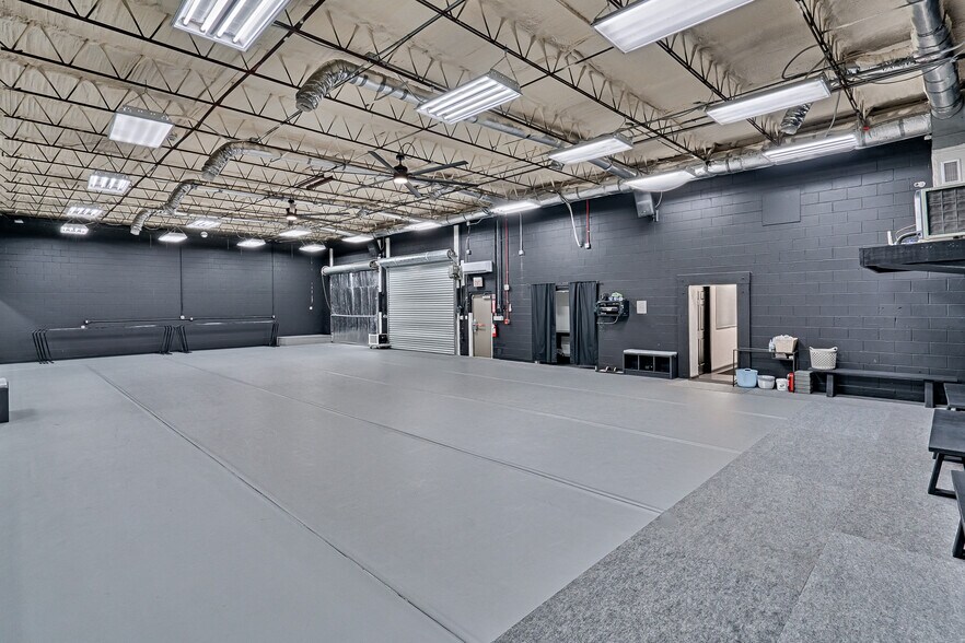 More Photos Of 1724 NE 2nd St, Gainesville Light Manufacturing For Sale