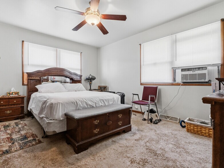 More Photos Of 16154 US 63 Hwy, Hayward Hotel For Sale