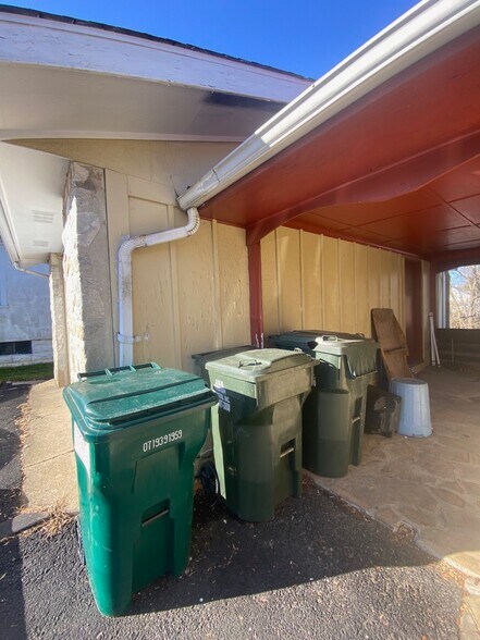 More Photos Of 130 E Brookhaven Rd, Brookhaven Medical For Sale