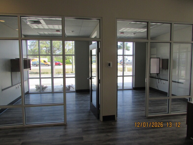 More Photos Of 18940 S Tamiami Trl, Fort Myers Medical For Lease