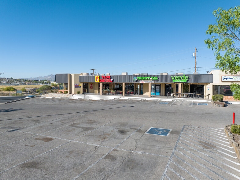 More Photos Of 5801-5835 N Mesa St, El Paso Unknown For Lease