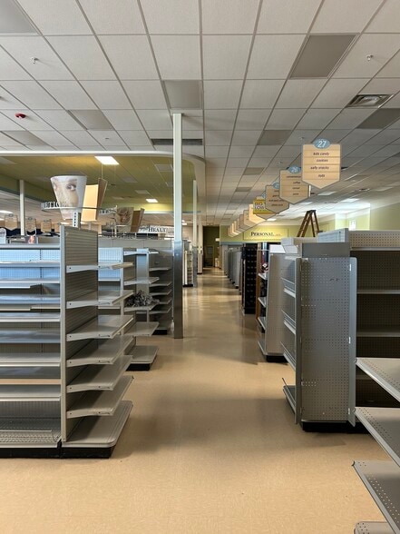 More Photos Of 105 Milton Rd, Rochester Freestanding For Sale