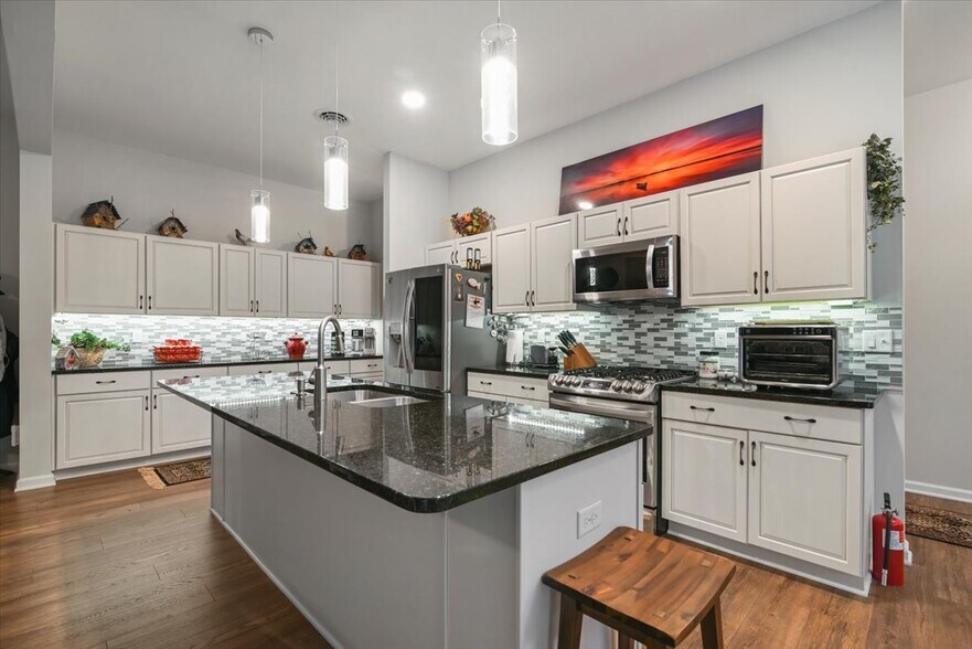 More Photos Of 1904 PA-940, Pocono Pines General Retail For Sale