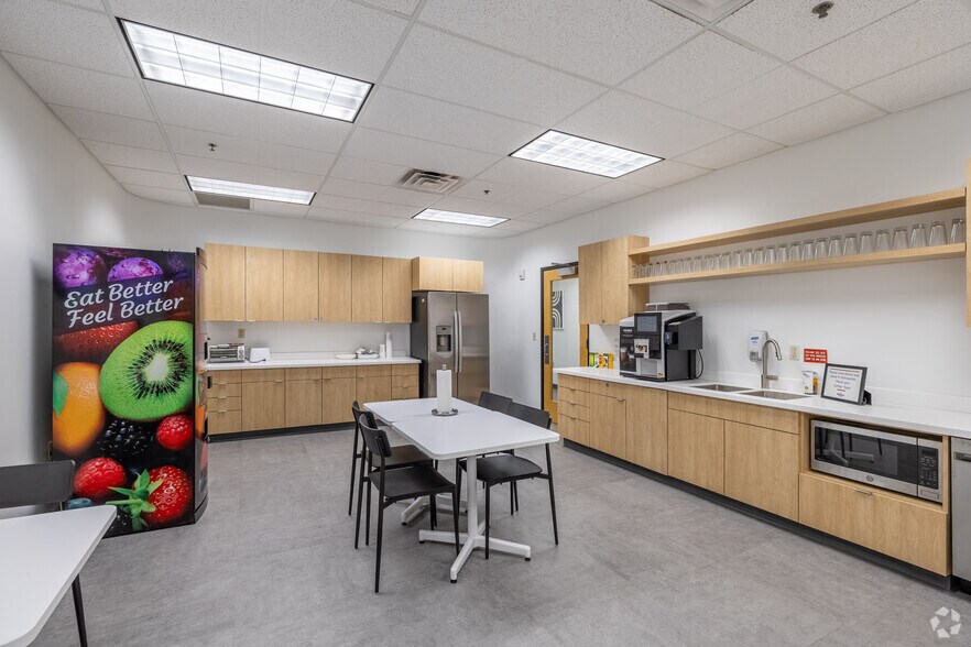 More Photos Of 1 Music Cir N, Nashville Coworking Space