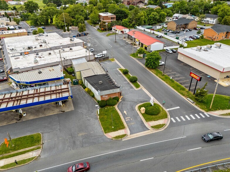 More Photos Of 889 E Market St, Harrisonburg Storefront Retail Office For Sale