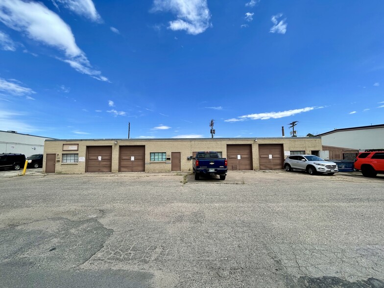 Primary Photo Of 5612-5618 Newland Way, Arvada Manufacturing For Sale