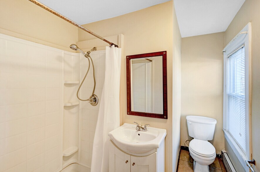 More Photos Of 291 Main St, Eynon Restaurant For Sale