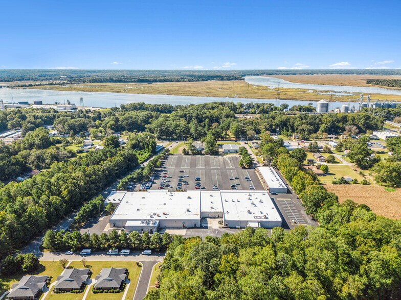 More Photos Of King William Ave Btwn Ogd St @ King William Ave btwn Ogden St & Ch, West Point Unknown For Lease