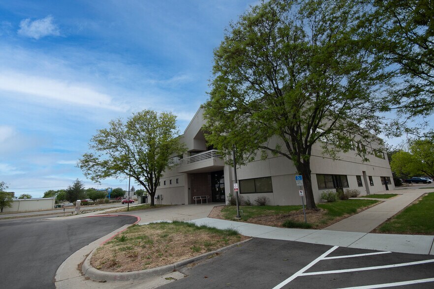 More Photos Of 2780 28th Ave, Greeley Specialty For Lease