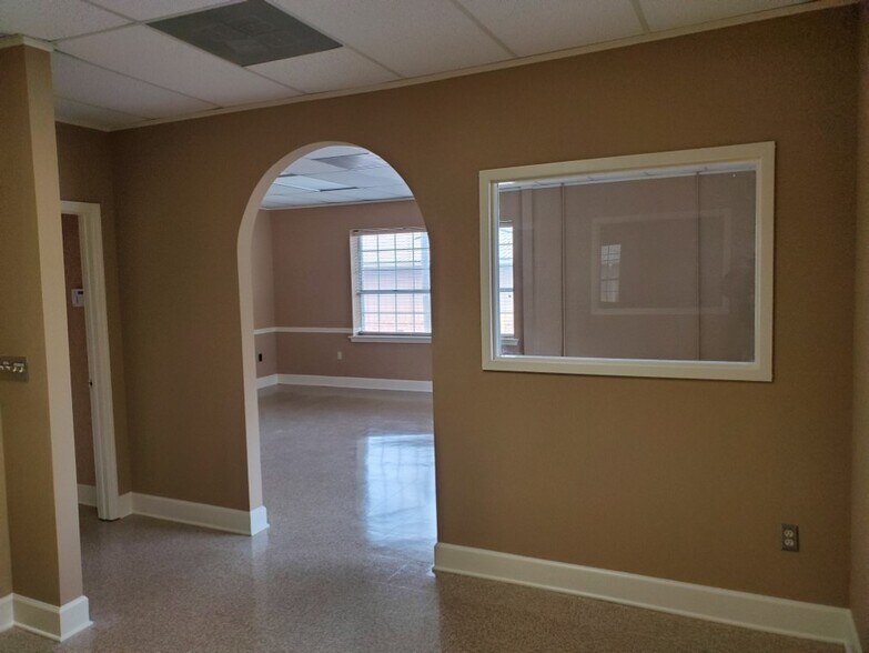More Photos Of 307 Atlanta Rd, Cumming Office For Lease