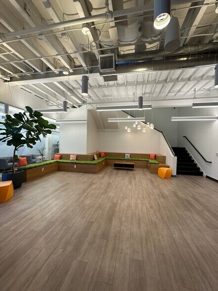 More Photos Of 2540-2550 Red Hill Ave, Santa Ana Office For Lease