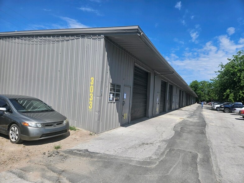More Photos Of 3033 NE 19th Dr, Gainesville Warehouse For Lease
