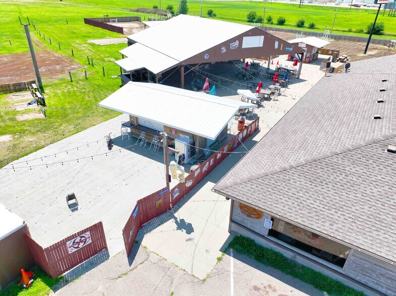 More Photos Of 4700 41st St, Sioux City Restaurant For Sale