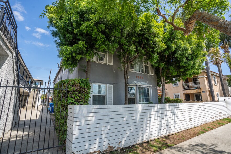 More Photos Of 1952 Pine Ave, Long Beach Apartments For Sale