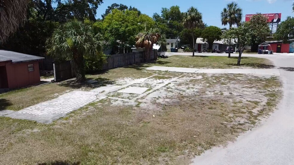 More Photos Of 4540 14th St W, Bradenton Storefront Retail Office For Sale