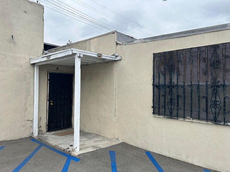 More Photos Of 10616 Avalon Blvd, Los Angeles Loft Creative Space For Sale