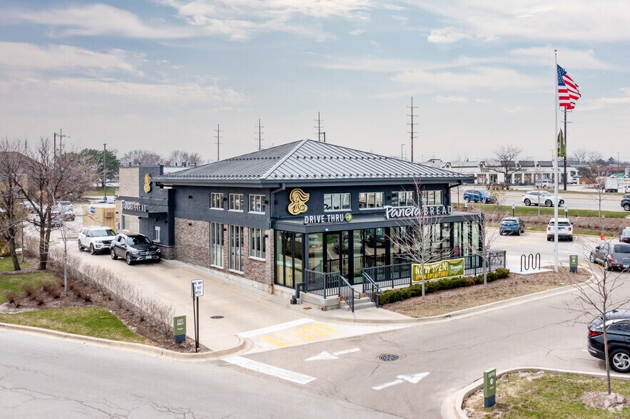 91109 Danada Sq E, Wheaton, IL 60189