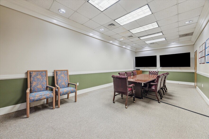 More Photos Of 1701-1707 Tidwell Rd, Houston Warehouse For Sale