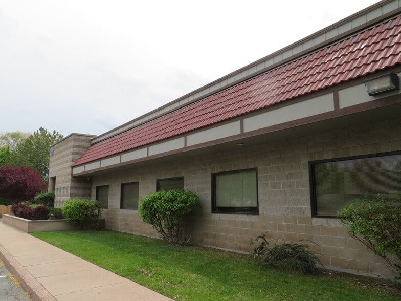More Photos Of 123 W Nye Ln, Carson City Medical For Sale