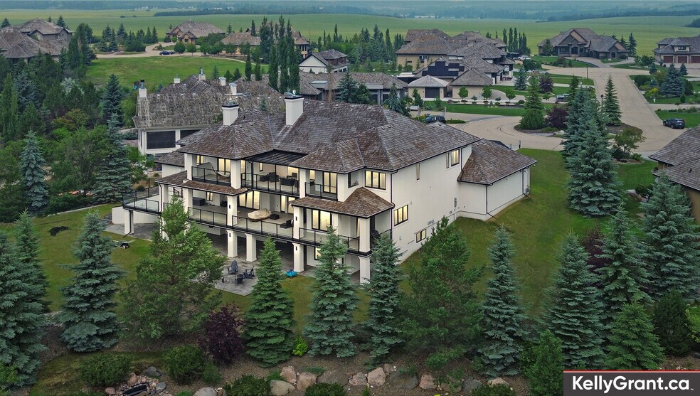 More Photos Of 136 River Heights Ln, Sturgeon County Multifamily For Sale