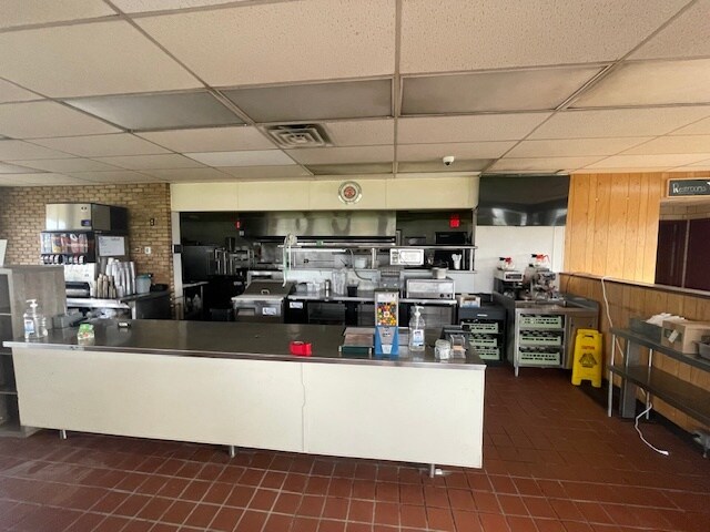 More Photos Of 3020 Harrisburg Ave NE, Canton Restaurant For Sale