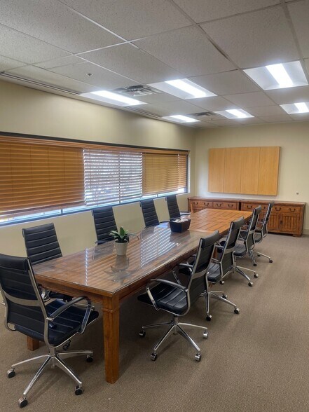More Photos Of 476 Heritage Park Blvd, Layton Office For Lease