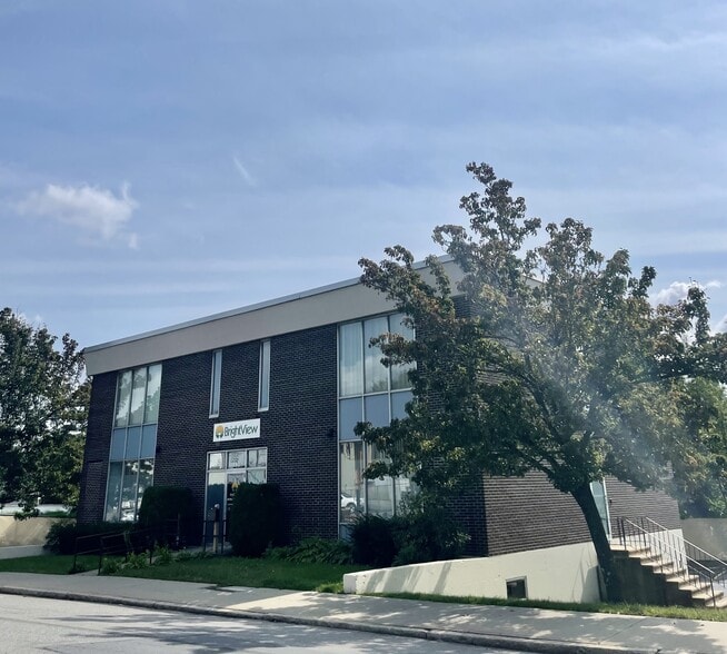 Primary Photo Of 190 Fremont St, Worcester Medical For Sale