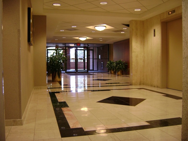 More Photos Of 10340 Democracy Ln, Fairfax Medical For Lease