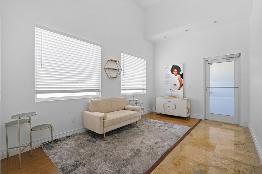 More Photos Of 430 S Dixie Hwy, Miami Office For Lease