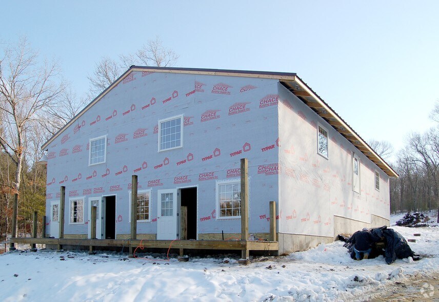 More Photos Of 267 Willimantic Rd, Chaplin Freestanding For Lease