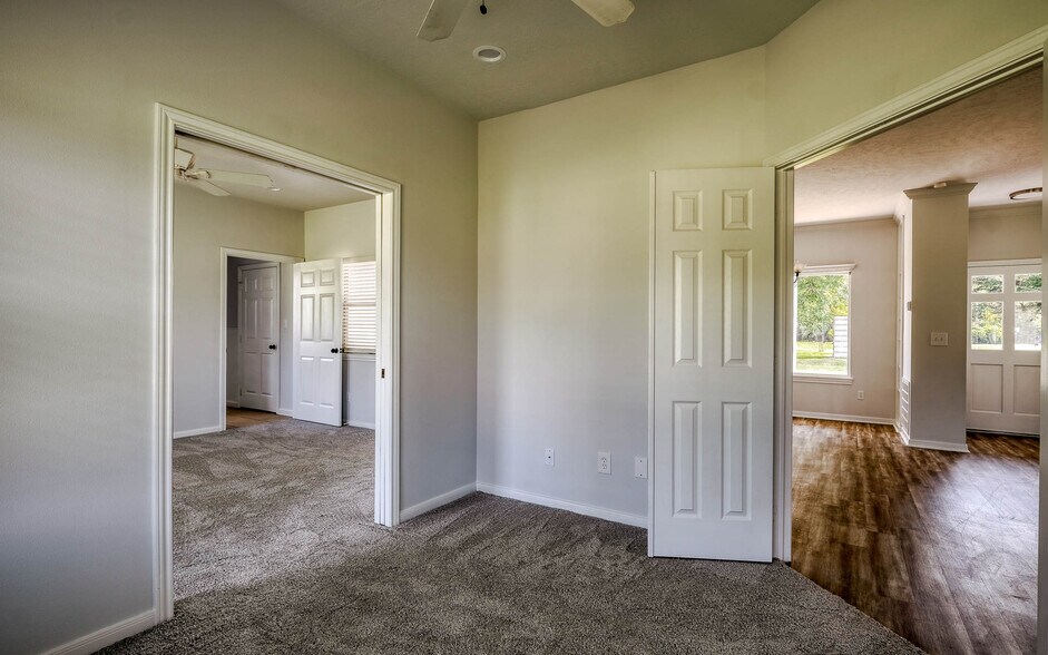 More Photos Of 20515 Kickapoo Rd, Waller Light Distribution For Sale