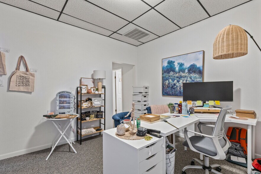 More Photos Of 324 Main St, Longmont Storefront Retail Office For Lease