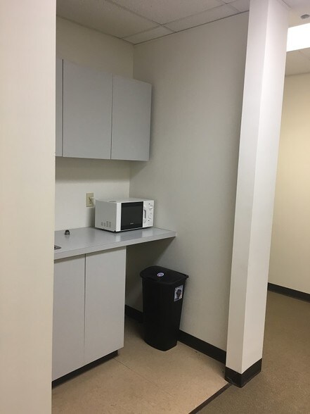 More Photos Of 1730 Cumberland Point Dr SE, Marietta Distribution For Lease