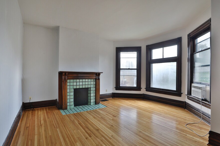 More Photos Of 51 Clark Pl, Columbus Multifamily For Sale