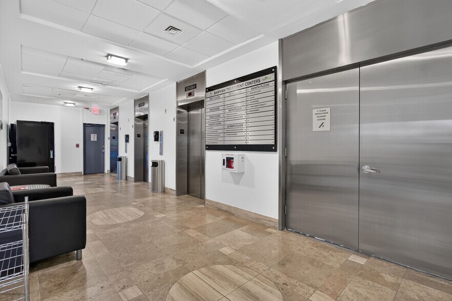 More Photos Of 225 N Federal Hwy, Pompano Beach Office For Lease
