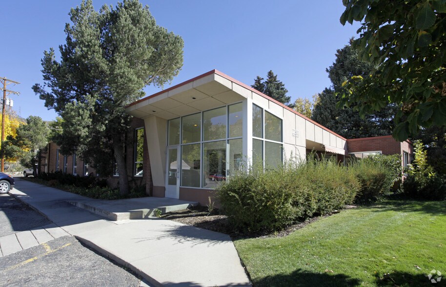 Primary Photo Of 2201 Ford St, Golden Office For Sale