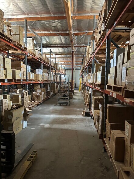 More Photos Of 4223 W Jefferson Blvd, Los Angeles Manufacturing For Lease