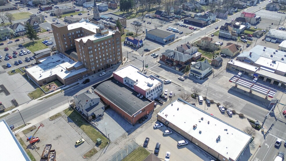 More Photos Of 36 9th St, Richmond Office For Sale