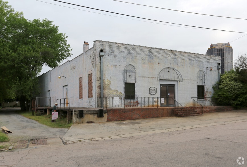 More Photos Of 320 W Davie St, Raleigh Flex For Lease