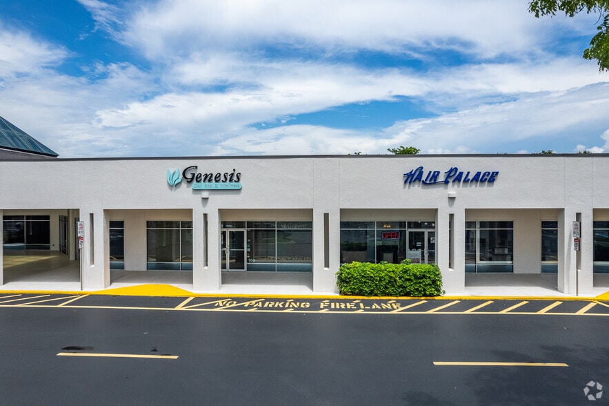 More Photos Of 6060 Collier Blvd, Naples Storefront For Sale