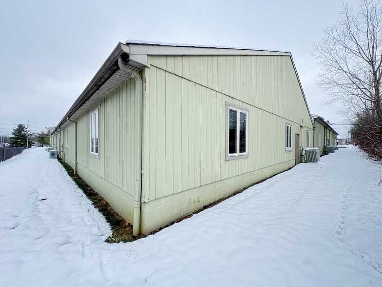 More Photos Of 493 Bev Rd, Youngstown Warehouse For Sale