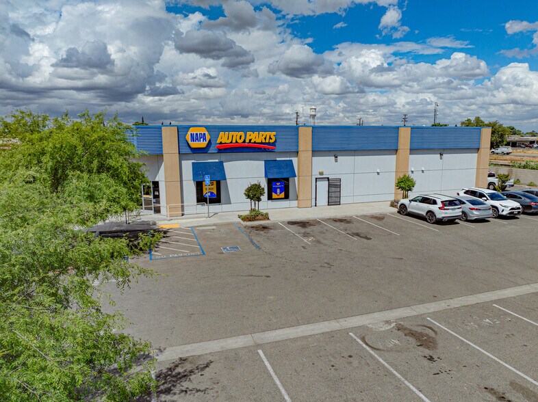 More Photos Of 509 S Gateway Dr, Madera General Retail For Sale